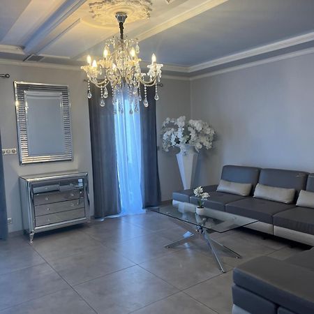 Maison Avec Picine Perpignan Ngoại thất bức ảnh